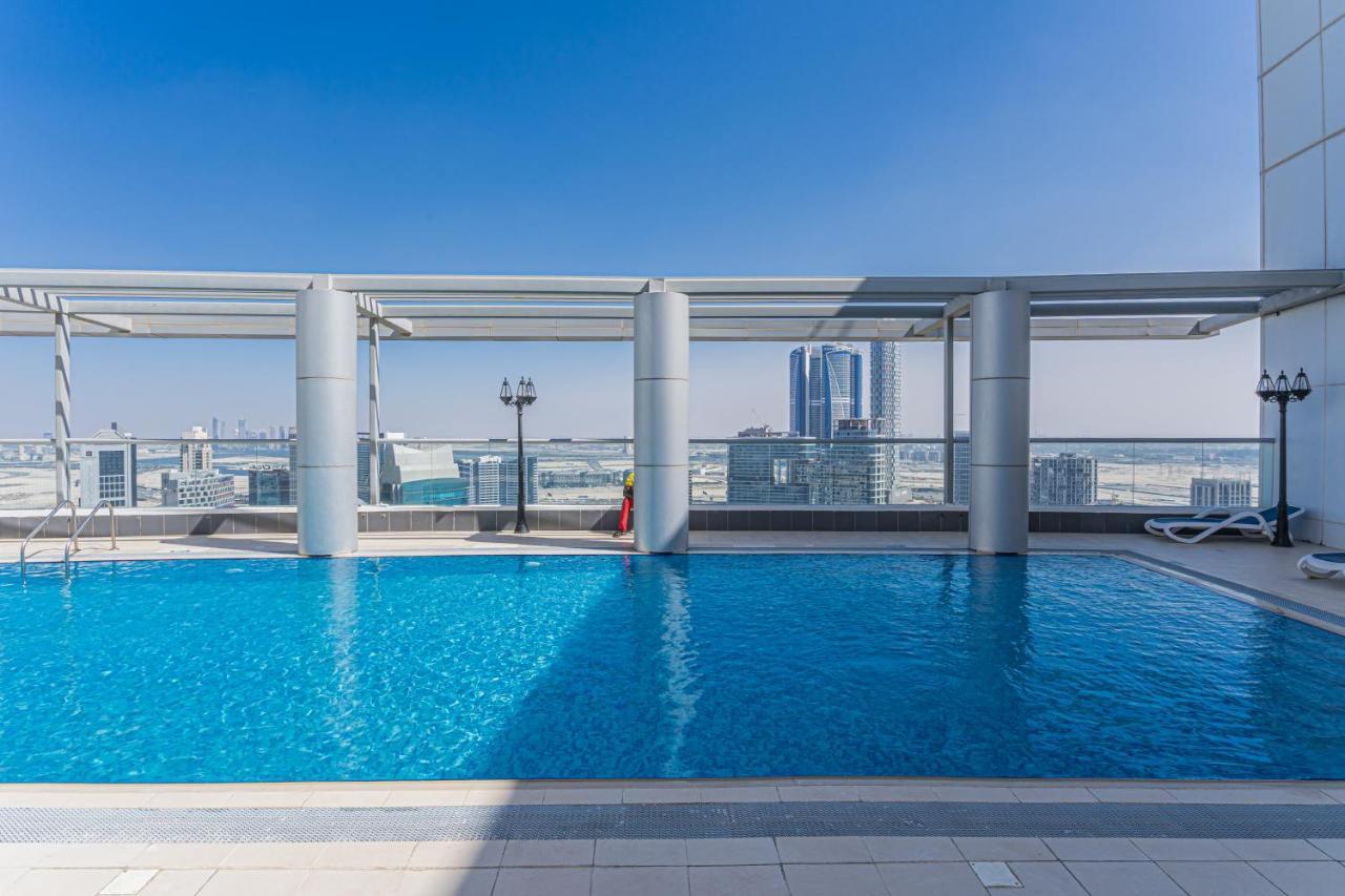 Higuests - Spacious Studio With City Views Near Dubai Mall Exterior photo