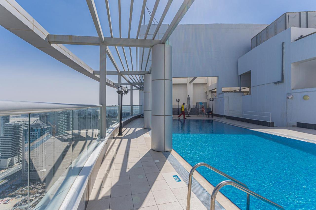Higuests - Spacious Studio With City Views Near Dubai Mall Exterior photo
