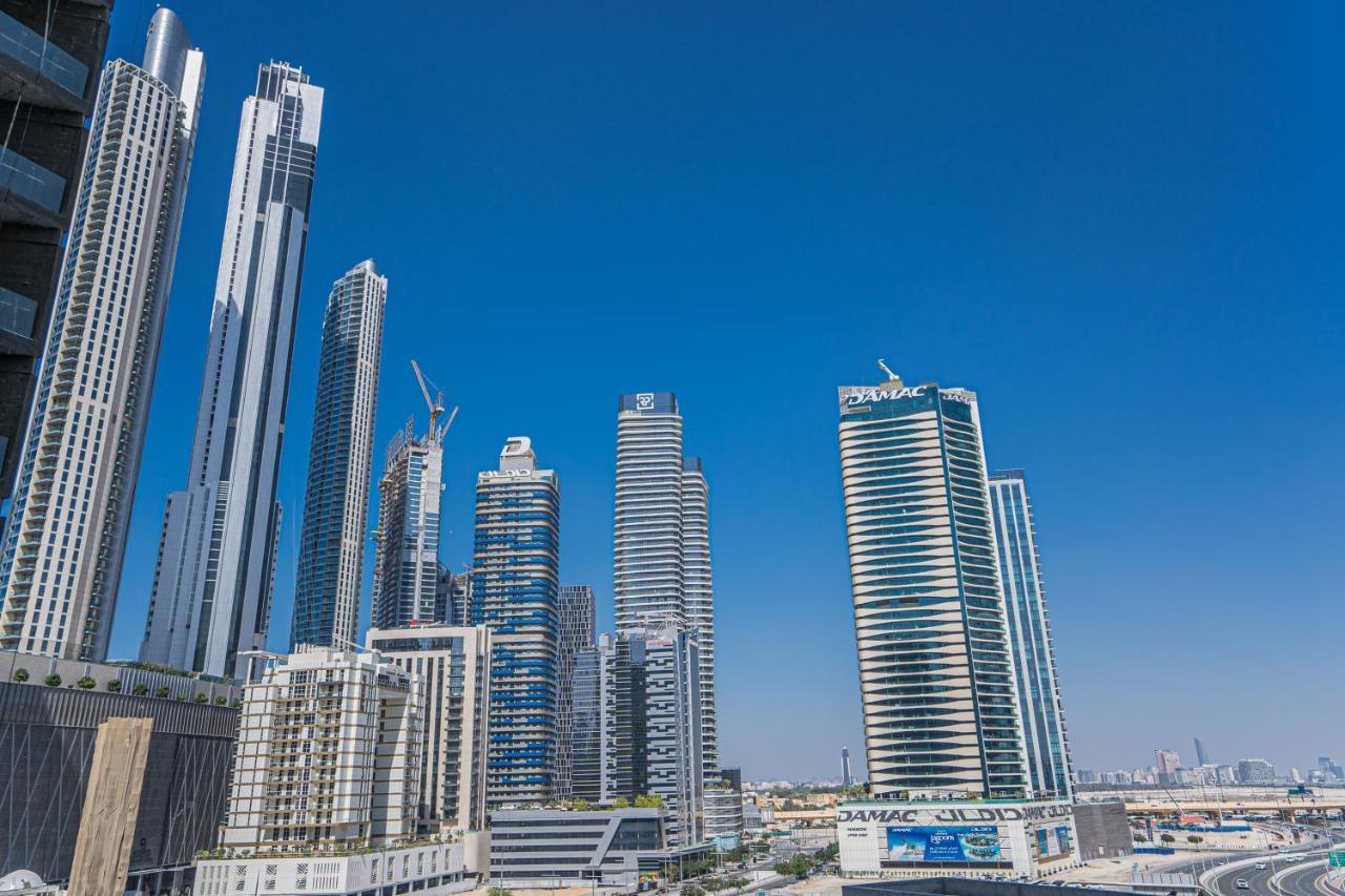 Higuests - Spacious Studio With City Views Near Dubai Mall Exterior photo
